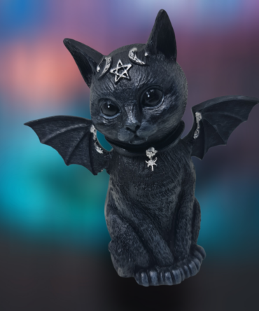 Figura de Gato Negro Gótico con Alas (10 cm) – Escultura de Resina Mística